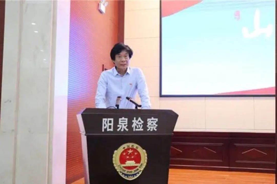 三月雨集团李迎玉致词