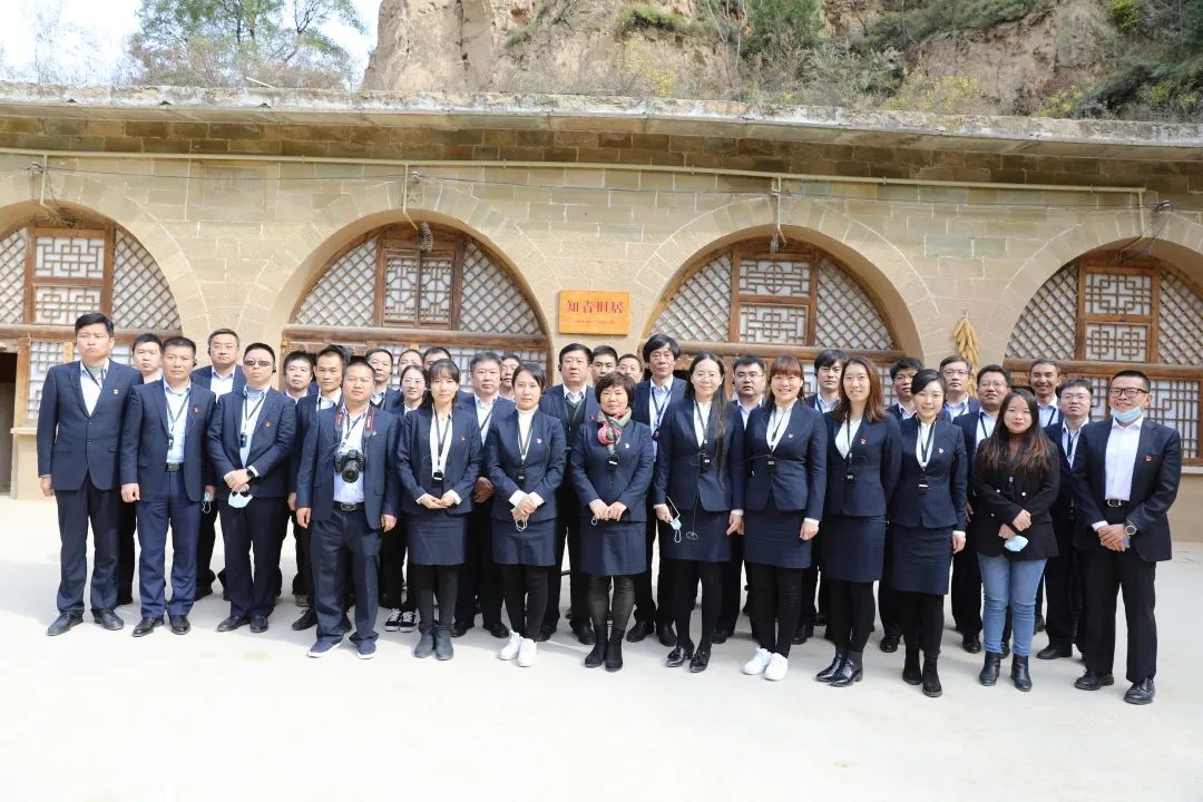 三月雨集团党员干部赴中共延安市委党校参加专题教育培训